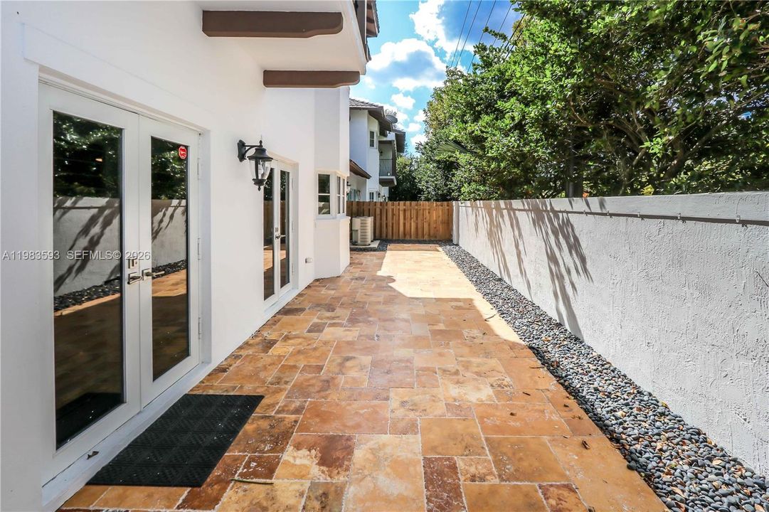 Active With Contract: $7,500 (4 beds, 3 baths, 3001 Square Feet)
