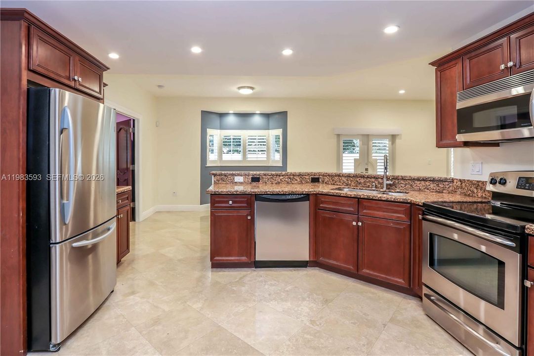Active With Contract: $7,500 (4 beds, 3 baths, 3001 Square Feet)