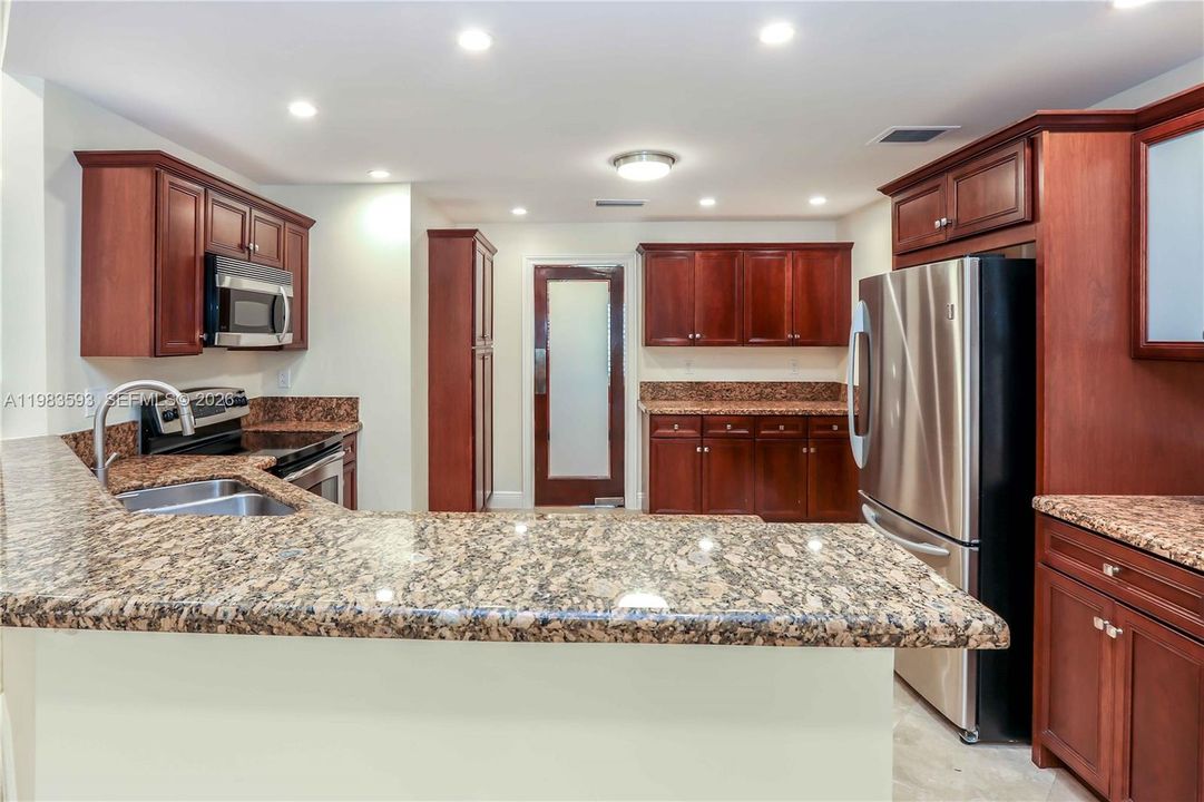 Active With Contract: $7,500 (4 beds, 3 baths, 3001 Square Feet)