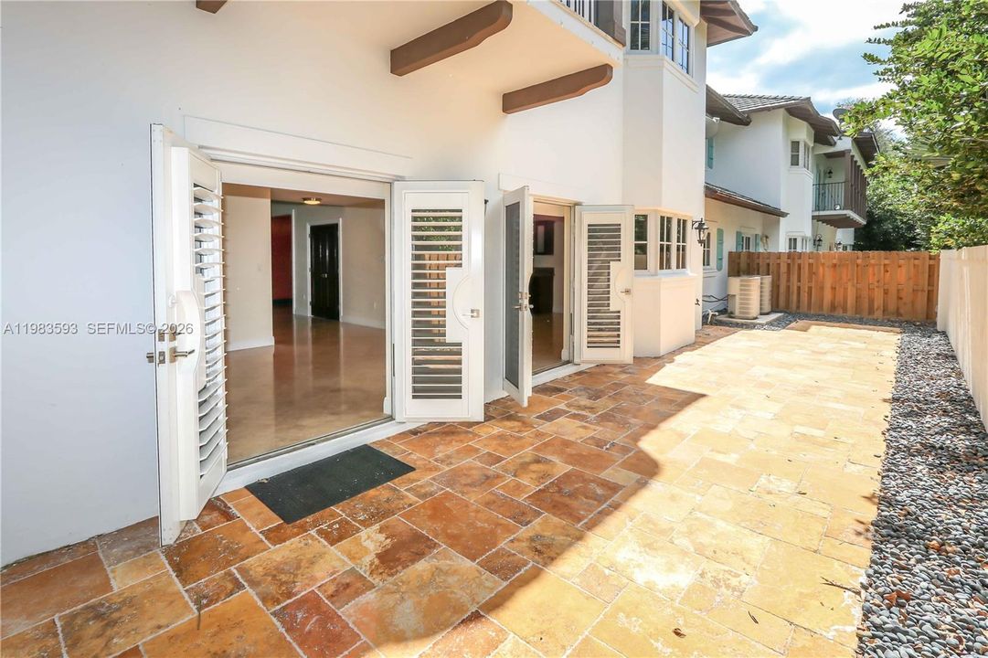 Active With Contract: $7,500 (4 beds, 3 baths, 3001 Square Feet)