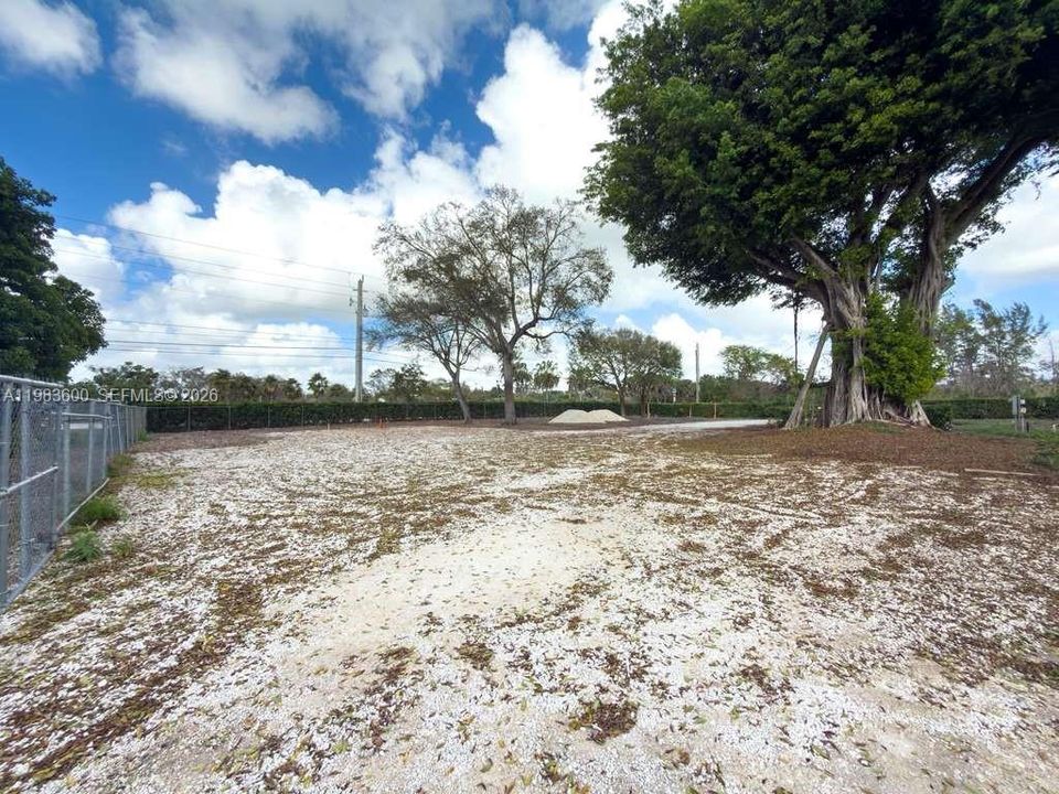 For Sale: $7,000 (30,928.00 acres)