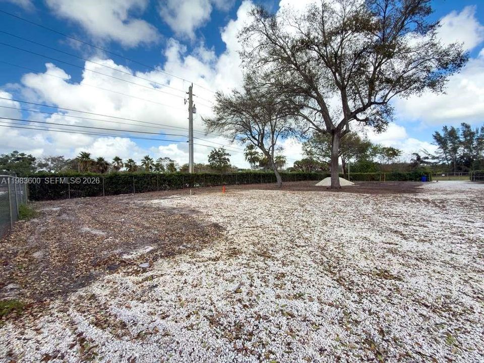 For Sale: $7,000 (30,928.00 acres)