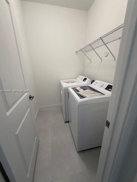 Active With Contract: $2,750 (4 beds, 2 baths, 0 Square Feet)