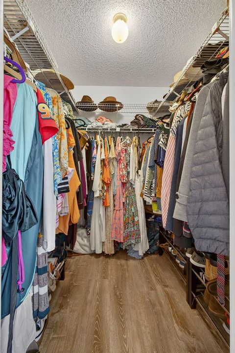 Walk-in Closet