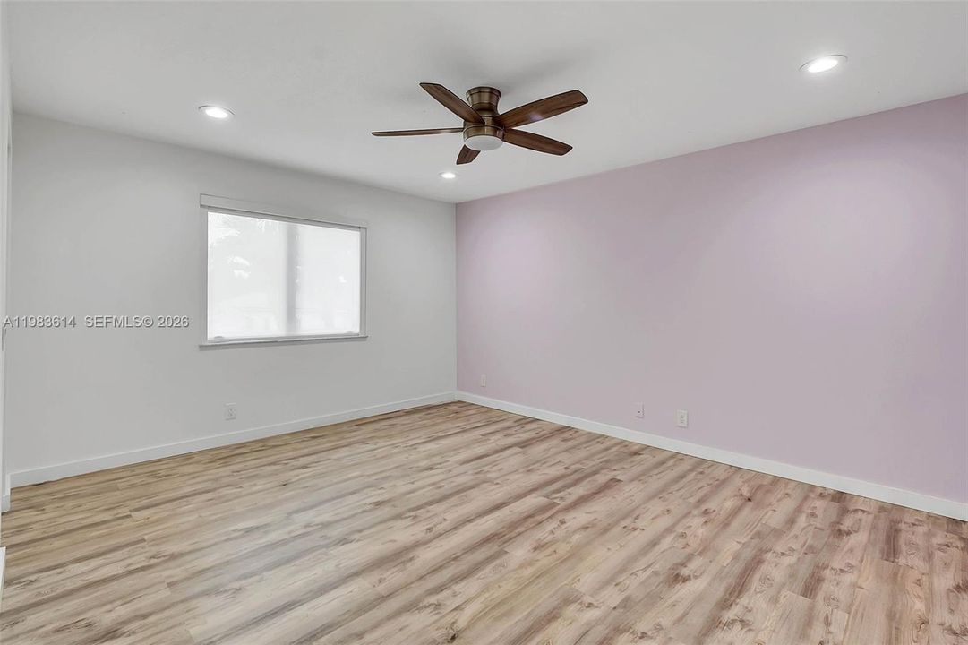 Недавно арендовано: $11,950 (6 спален, 5 ванн, 3894 Квадратных фут)