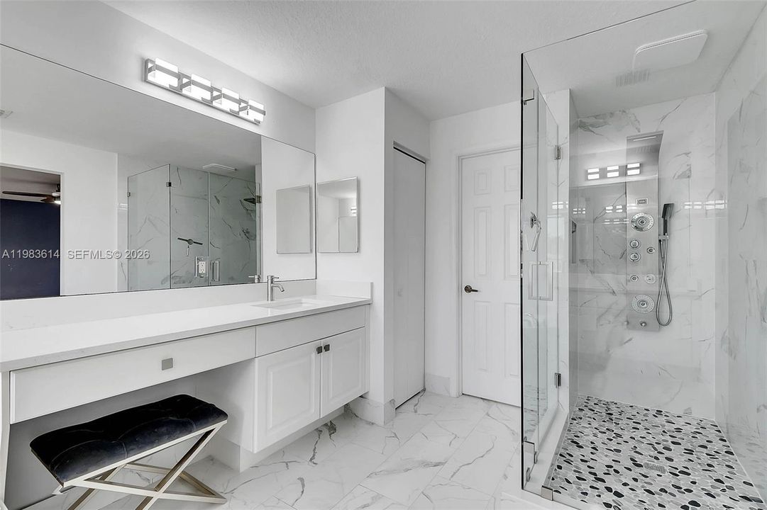 Недавно арендовано: $11,950 (6 спален, 5 ванн, 3894 Квадратных фут)