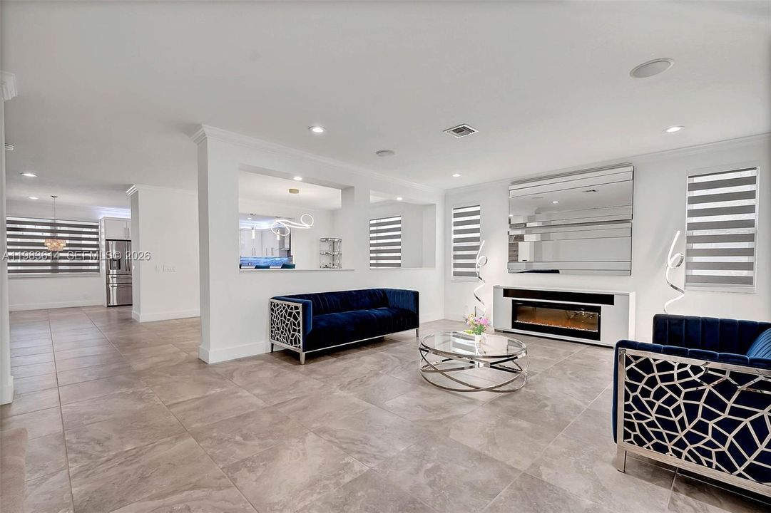 Недавно арендовано: $11,950 (6 спален, 5 ванн, 3894 Квадратных фут)