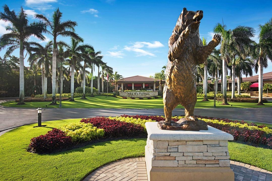 PGA NATIONAL CLUBHOUSE