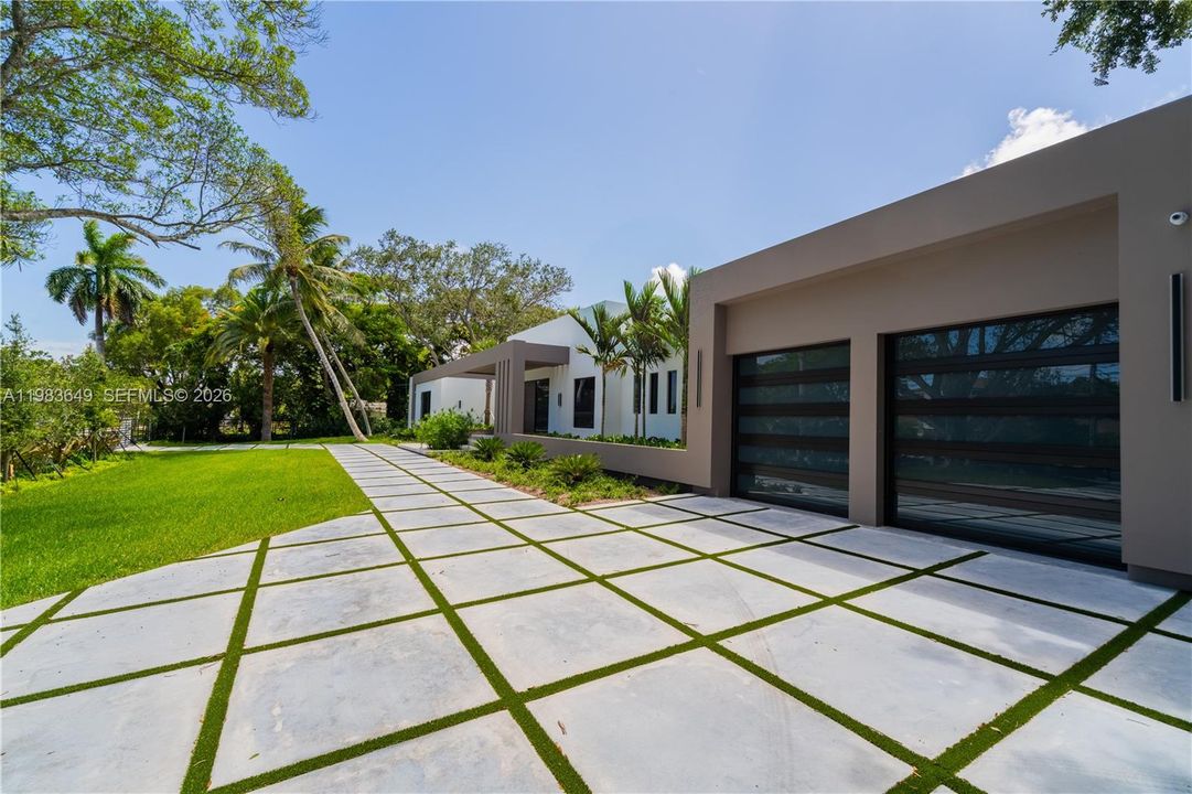 En Venta: $8,995,000 (5 camas, 7 baños, 7095 Pies cuadrados)