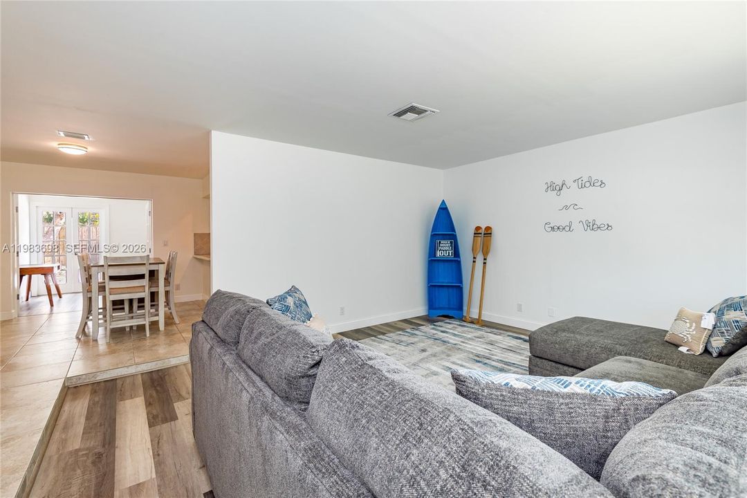 For Sale: $710,000 (3 beds, 2 baths, 1435 Square Feet)