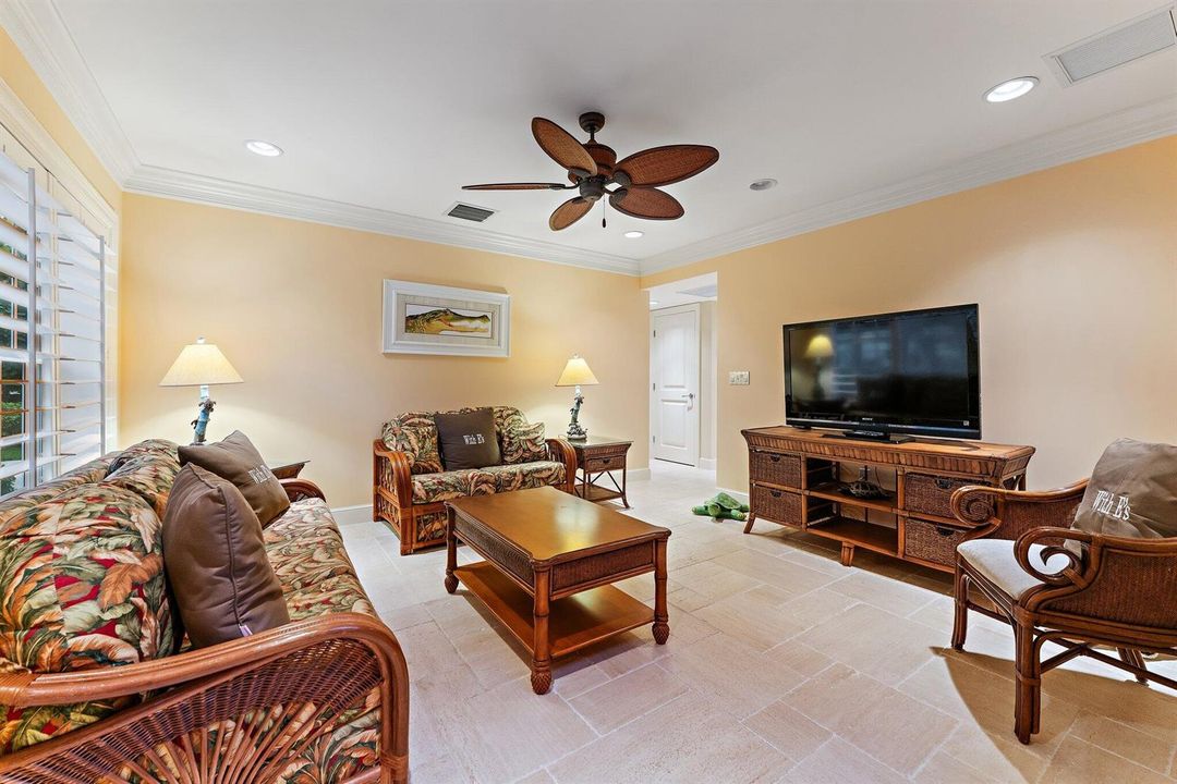 058-31NBeachRd