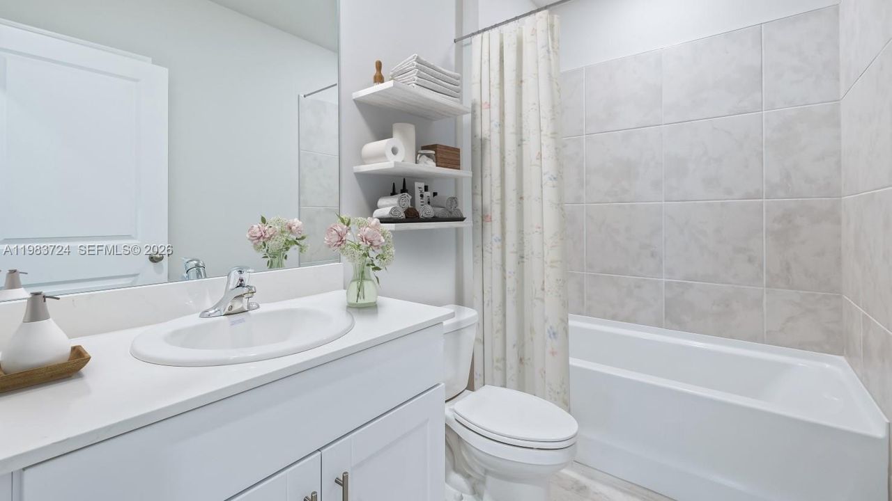 В аренду: $2,300 (4 спален, 2 ванн, 0 Квадратных фут)