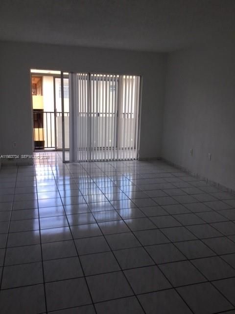 En Venta: $250,000 (2 camas, 2 baños, 996 Pies cuadrados)
