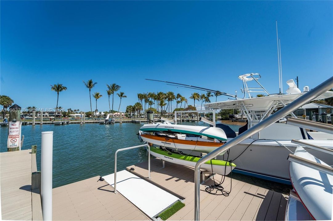 待售: $2,295,000 (2 贝兹, 2 浴室, 1752 平方英尺)