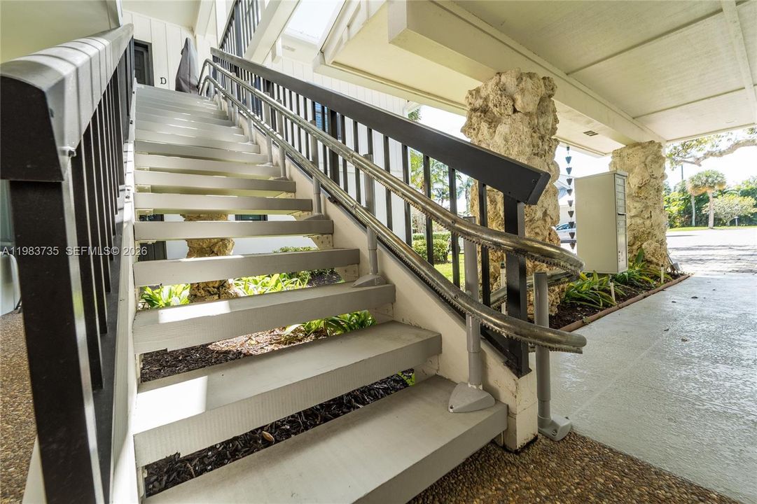 待售: $2,295,000 (2 贝兹, 2 浴室, 1752 平方英尺)