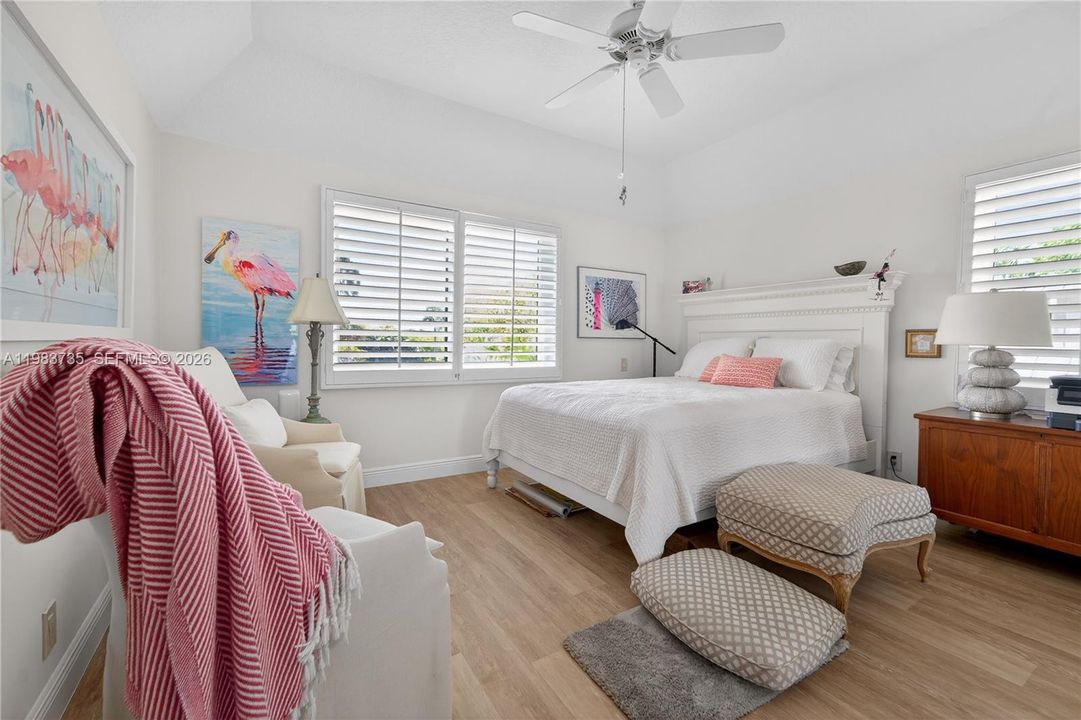 待售: $2,295,000 (2 贝兹, 2 浴室, 1752 平方英尺)