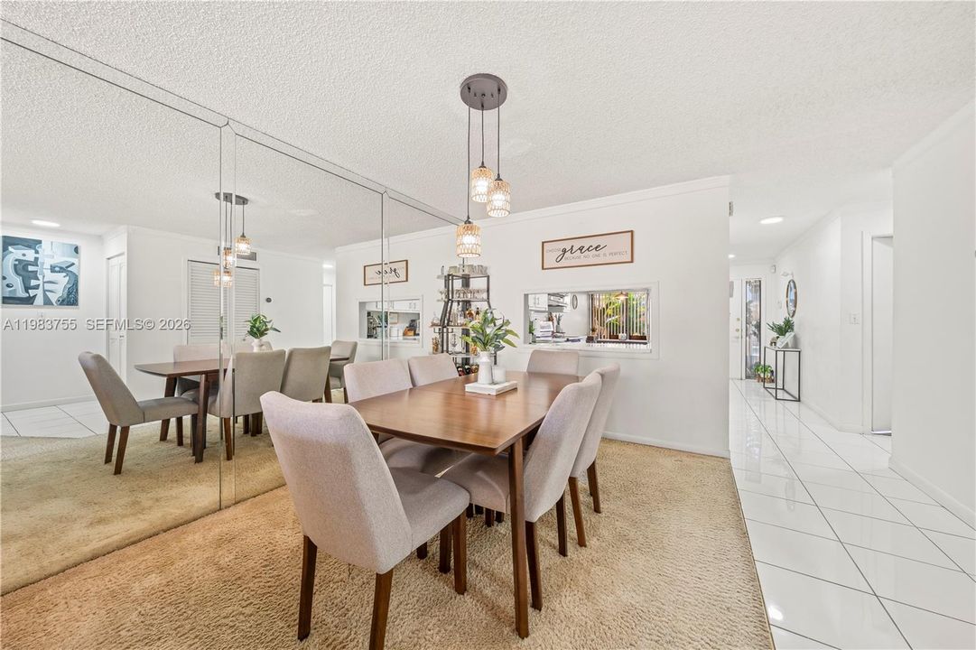 Active With Contract: $240,000 (2 beds, 2 baths, 1122 Square Feet)