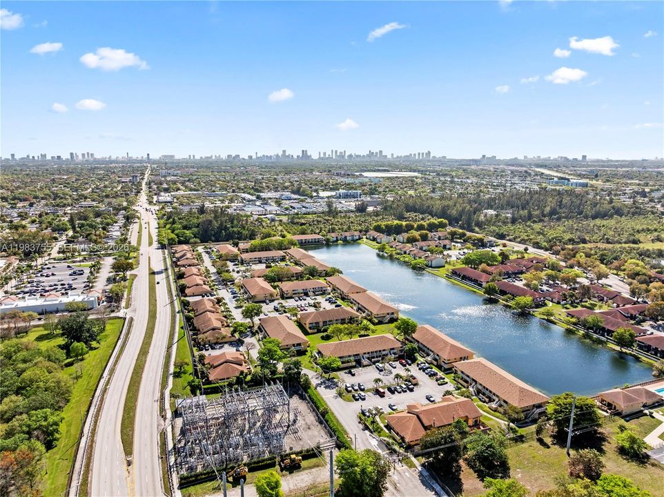 Active With Contract: $240,000 (2 beds, 2 baths, 1122 Square Feet)