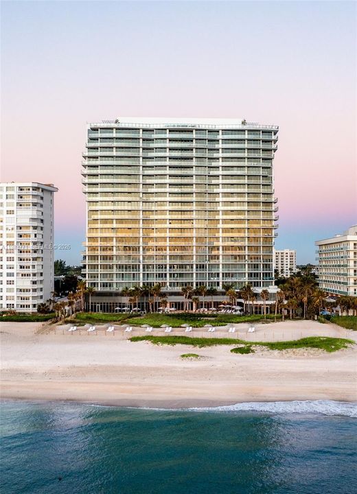 待售: $3,595,000 (3 贝兹, 3 浴室, 2428 平方英尺)