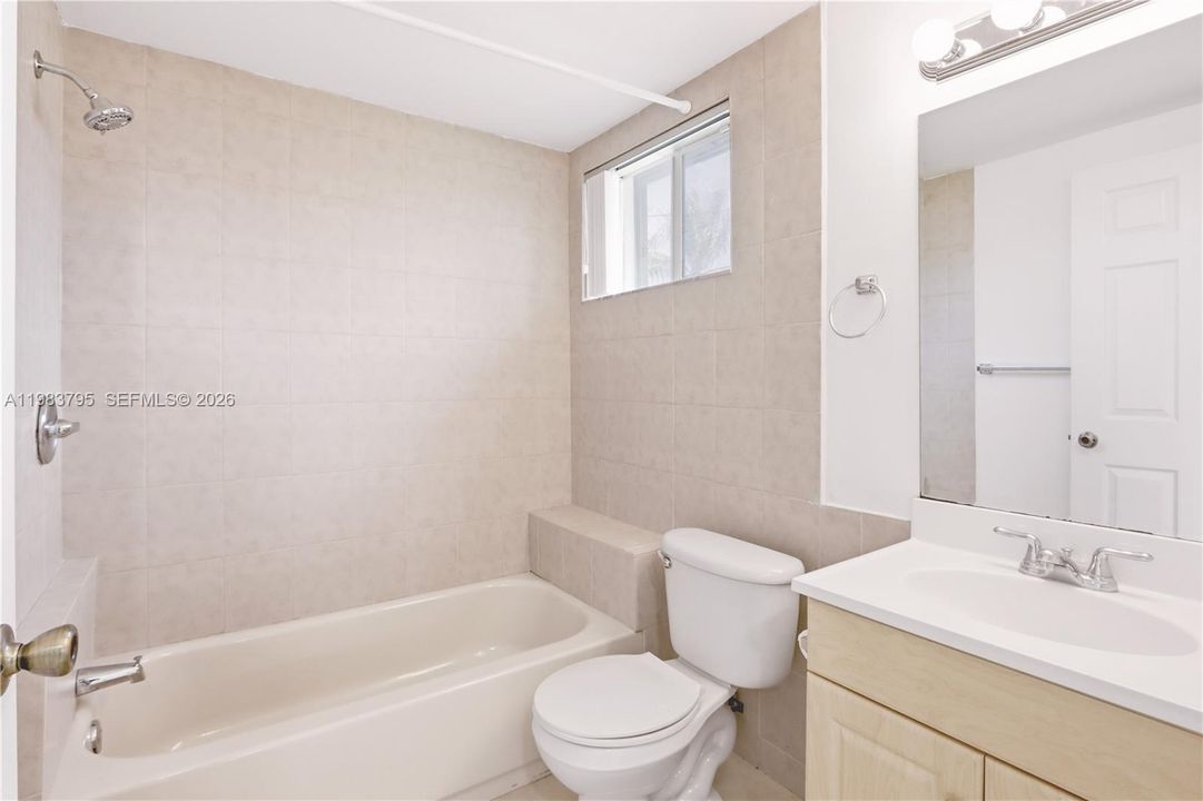 bath connected to bedroom