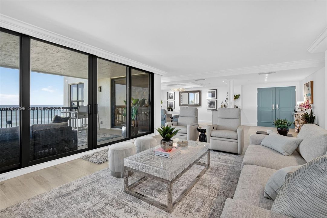 En Venta: $2,695,000 (2 camas, 2 baños, 2010 Pies cuadrados)