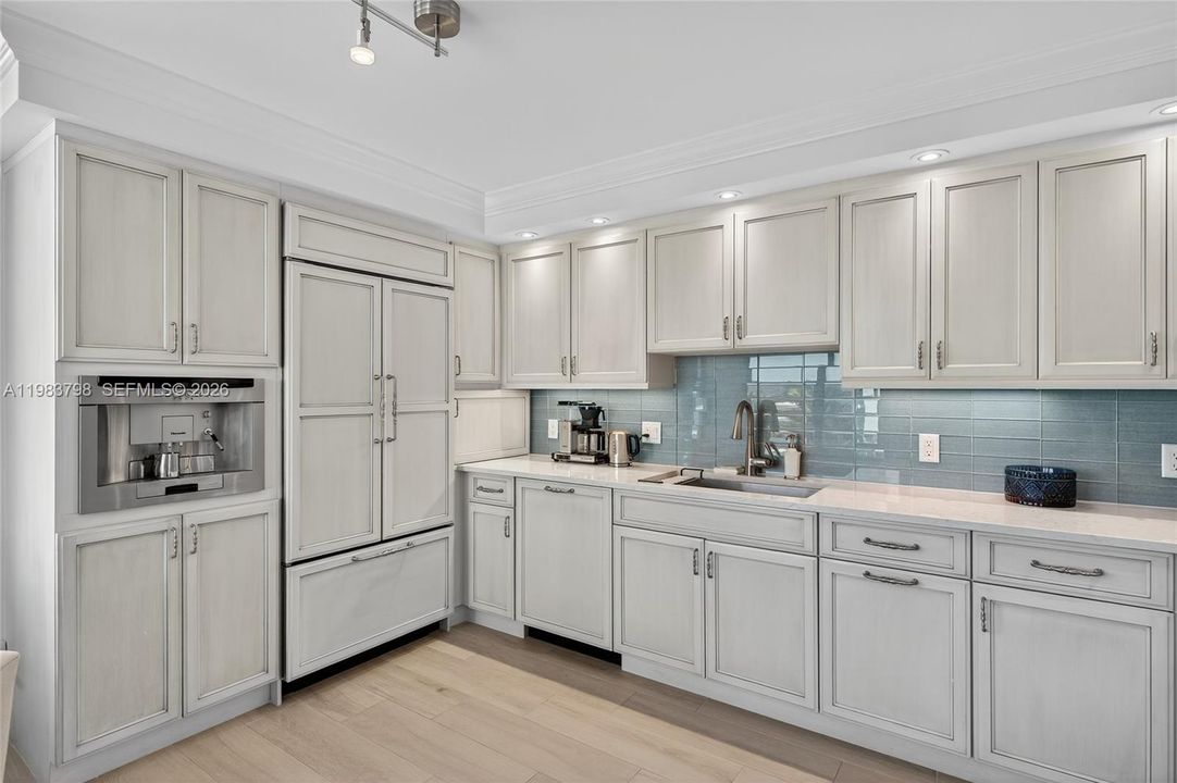 En Venta: $2,695,000 (2 camas, 2 baños, 2010 Pies cuadrados)