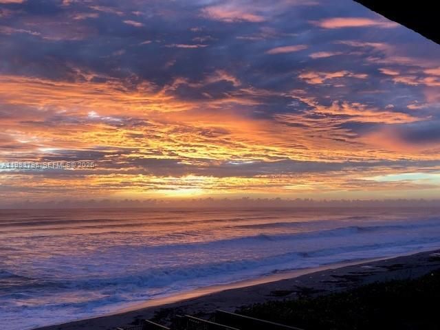 En Venta: $2,695,000 (2 camas, 2 baños, 2010 Pies cuadrados)