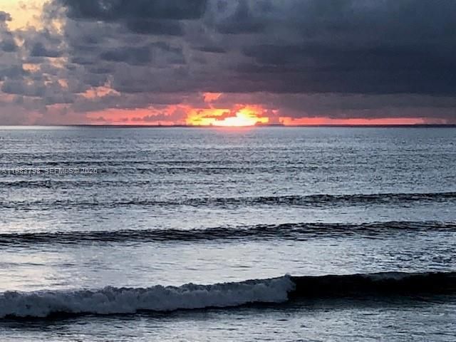 En Venta: $2,695,000 (2 camas, 2 baños, 2010 Pies cuadrados)