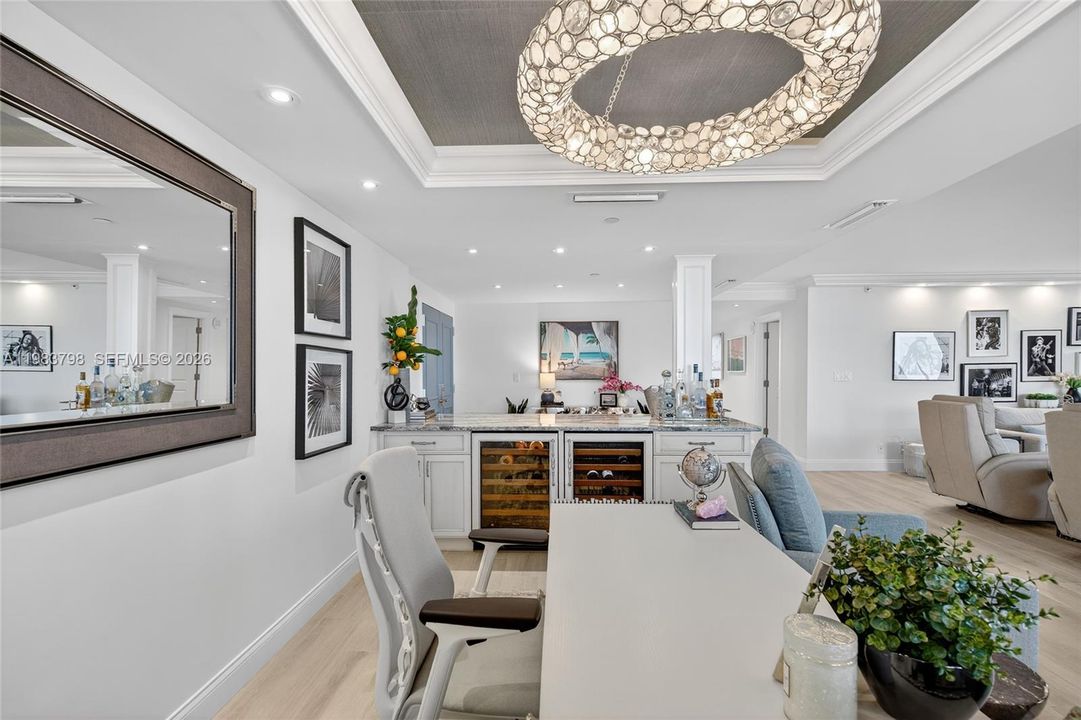 En Venta: $2,695,000 (2 camas, 2 baños, 2010 Pies cuadrados)