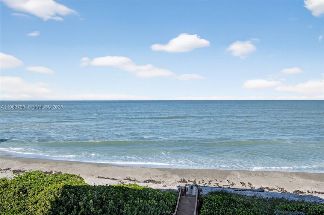 En Venta: $2,695,000 (2 camas, 2 baños, 2010 Pies cuadrados)