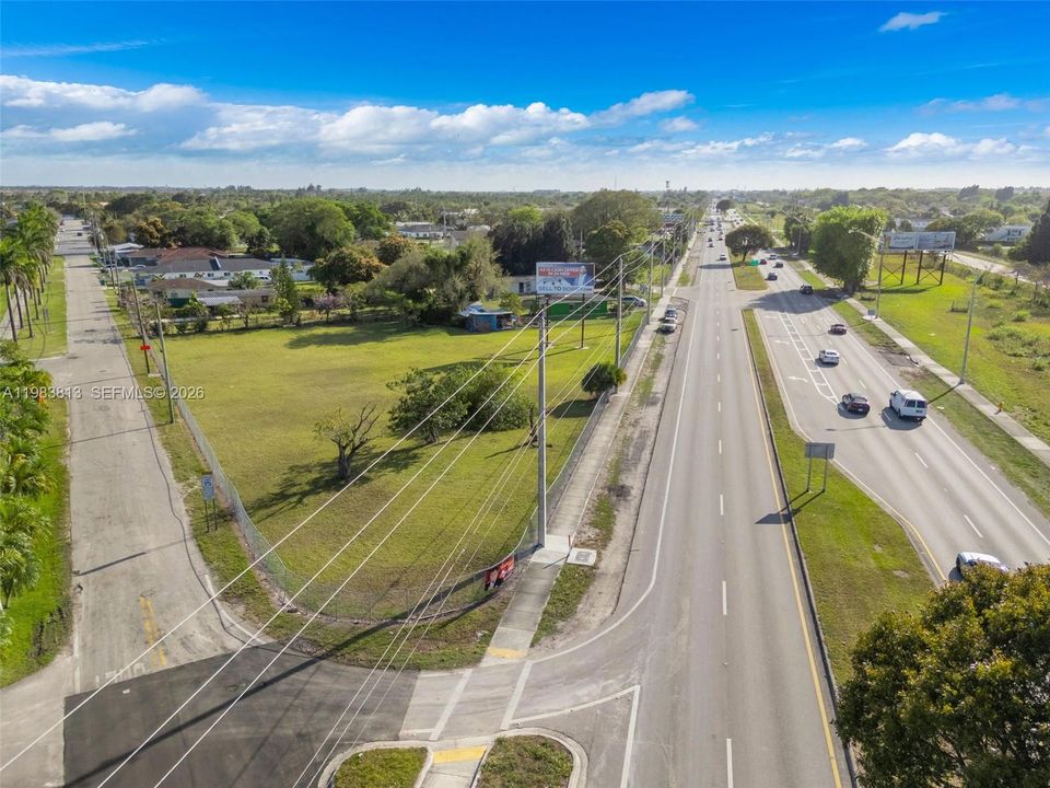 THE CORNER of Dixie and SW 118 Av.