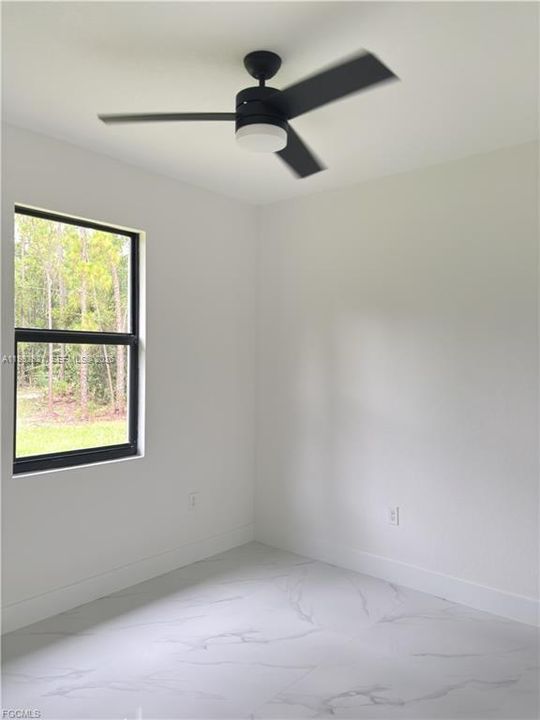 Vendido Recientemente: $385,000 (4 camas, 2 baños, 1771 Pies cuadrados)