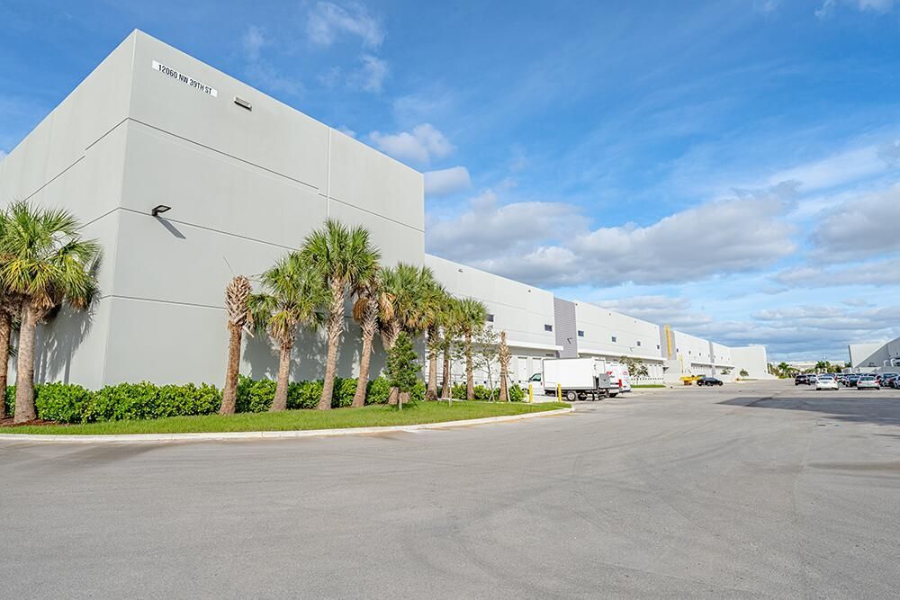 Exterior_12000NW39St_CS_22