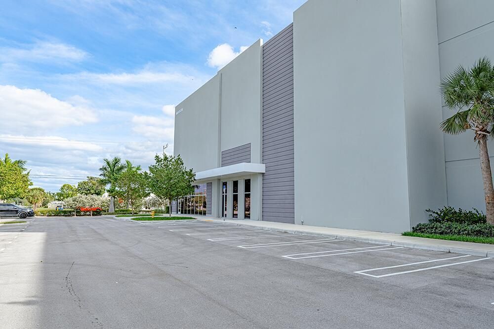 Exterior_12000NW39St_CS_6