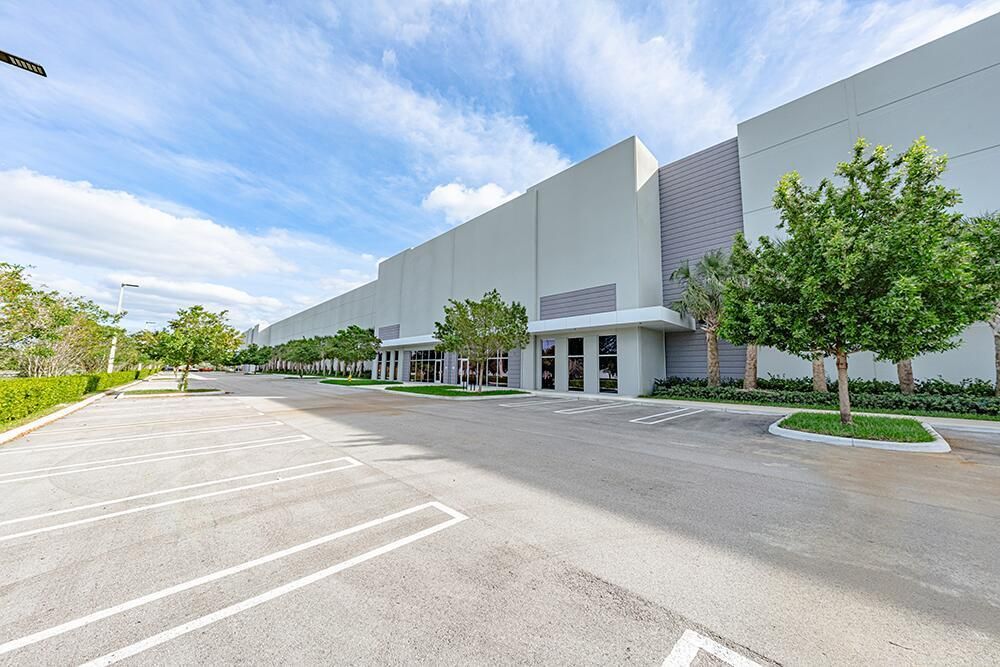 Exterior_12000NW39St_CS_13