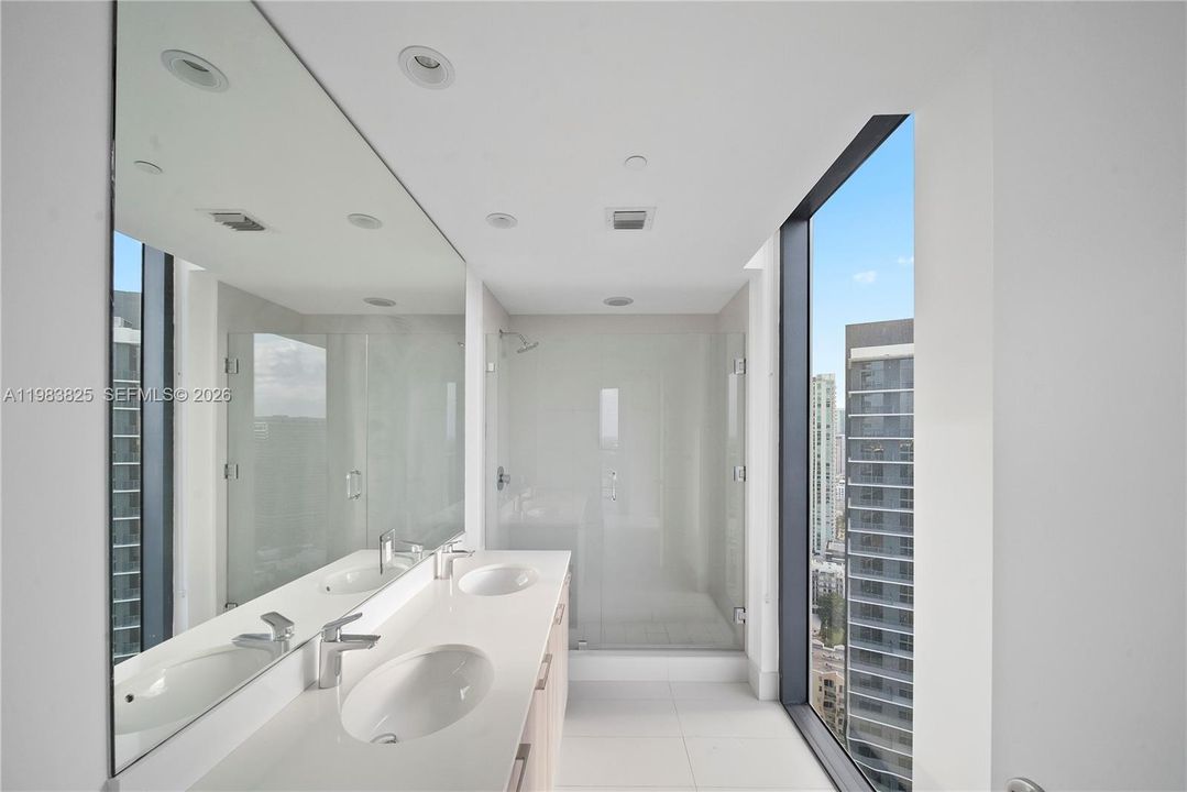 En Venta: $825,000 (2 camas, 2 baños, 1141 Pies cuadrados)