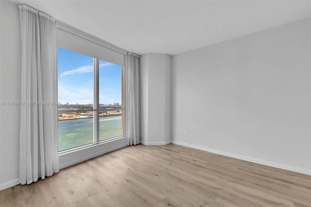 For Sale: $1,150,000 (2 beds, 2 baths, 1440 Square Feet)