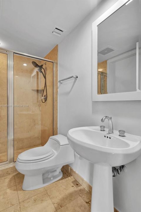 For Sale: $1,150,000 (2 beds, 2 baths, 1440 Square Feet)