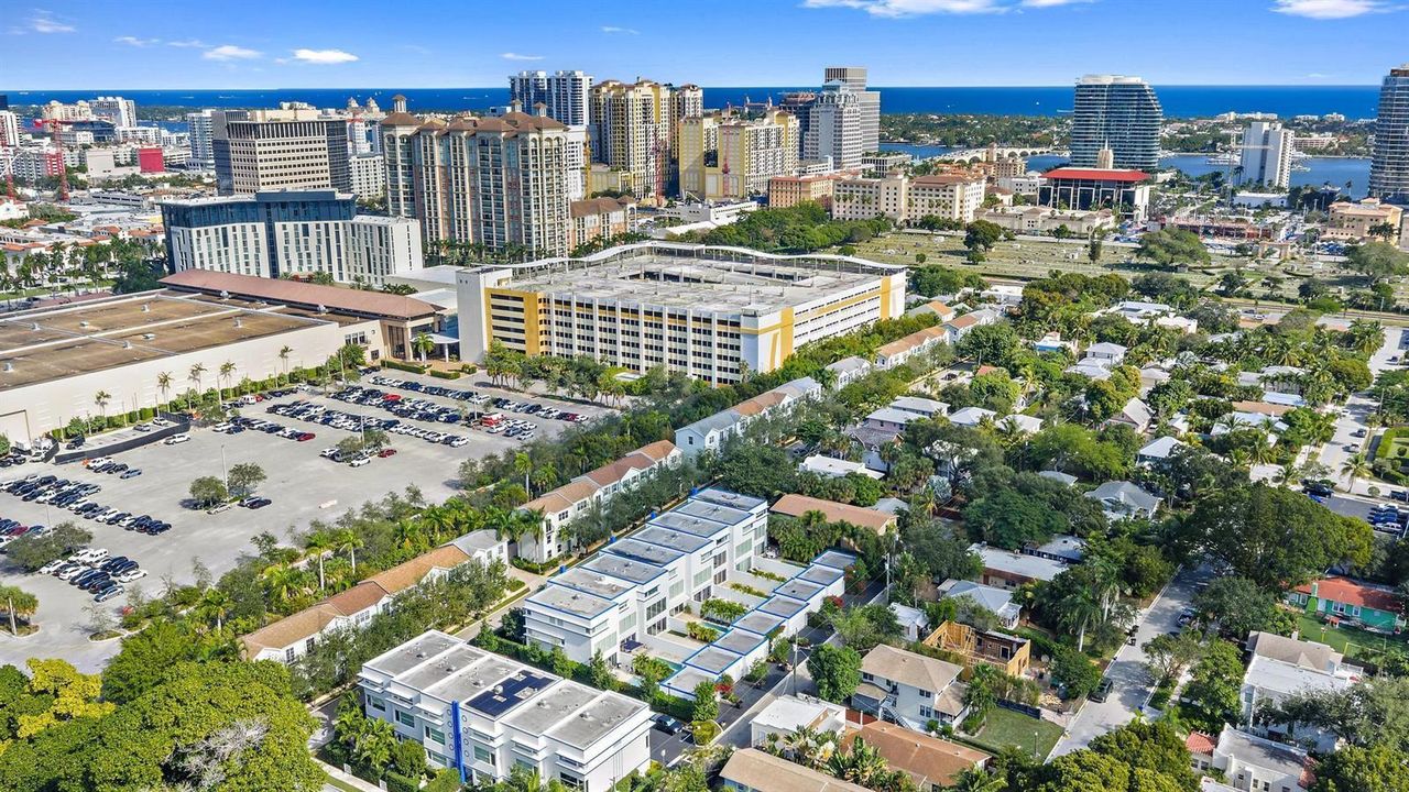 770 N St-4