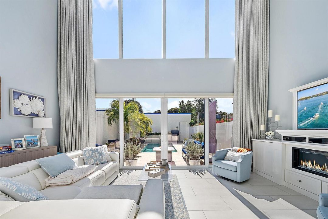 770 N St-49