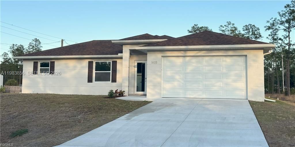 Vendido Recientemente: $284,900 (3 camas, 2 baños, 1406 Pies cuadrados)