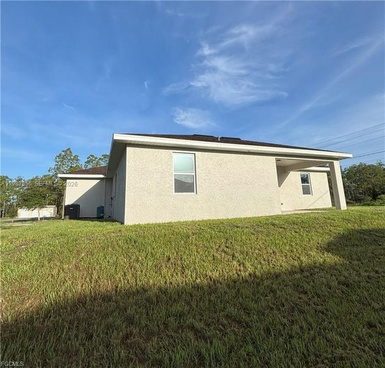 Vendido Recientemente: $284,900 (3 camas, 2 baños, 1406 Pies cuadrados)