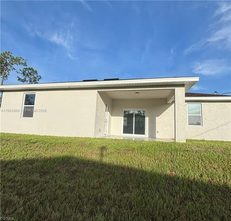 Vendido Recientemente: $284,900 (3 camas, 2 baños, 1406 Pies cuadrados)