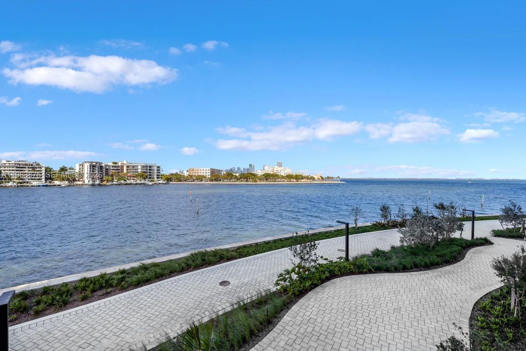 For Sale: $6,900,000 (3 beds, 3 baths, 2608 Square Feet)