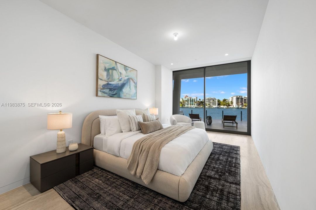 For Sale: $6,900,000 (3 beds, 3 baths, 2608 Square Feet)