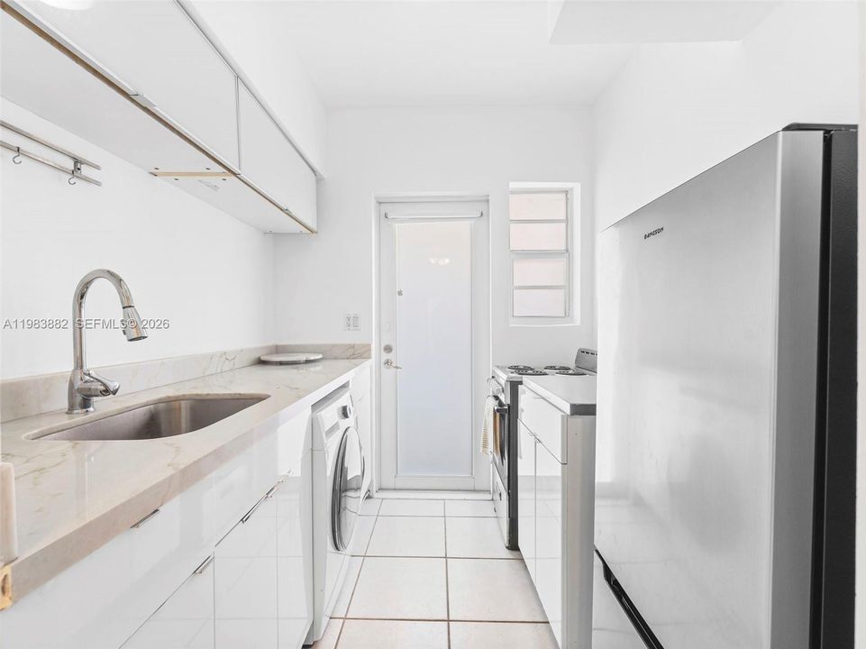 En Venta: $199,999 (0 camas, 1 baños, 430 Pies cuadrados)