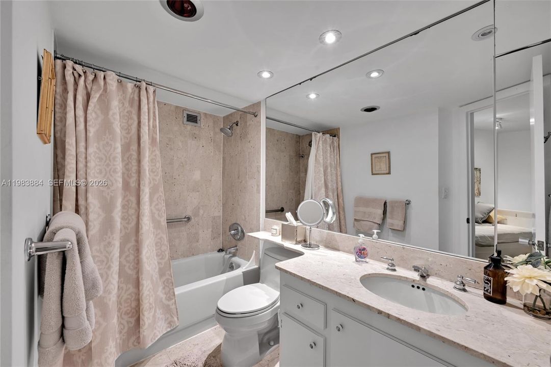 Recientemente alquilado: $3,950 (1 camas, 1 baños, 1114 Pies cuadrados)