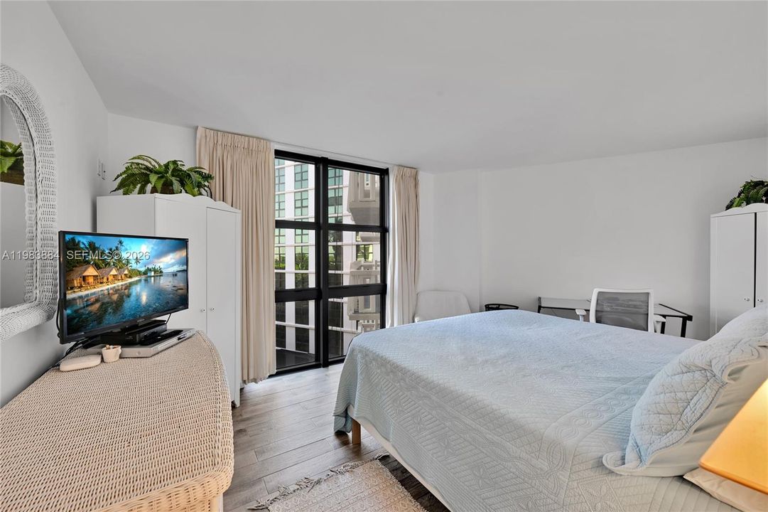Recientemente alquilado: $3,950 (1 camas, 1 baños, 1114 Pies cuadrados)