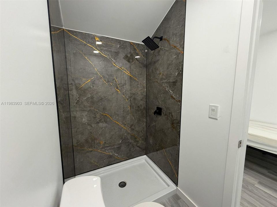 В аренду: $1,400 (0 спален, 1 ванн, 200 Квадратных фут)