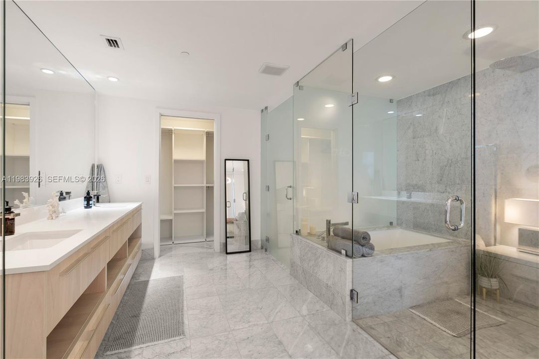 En Venta: $789,000 (1 camas, 1 baños, 959 Pies cuadrados)